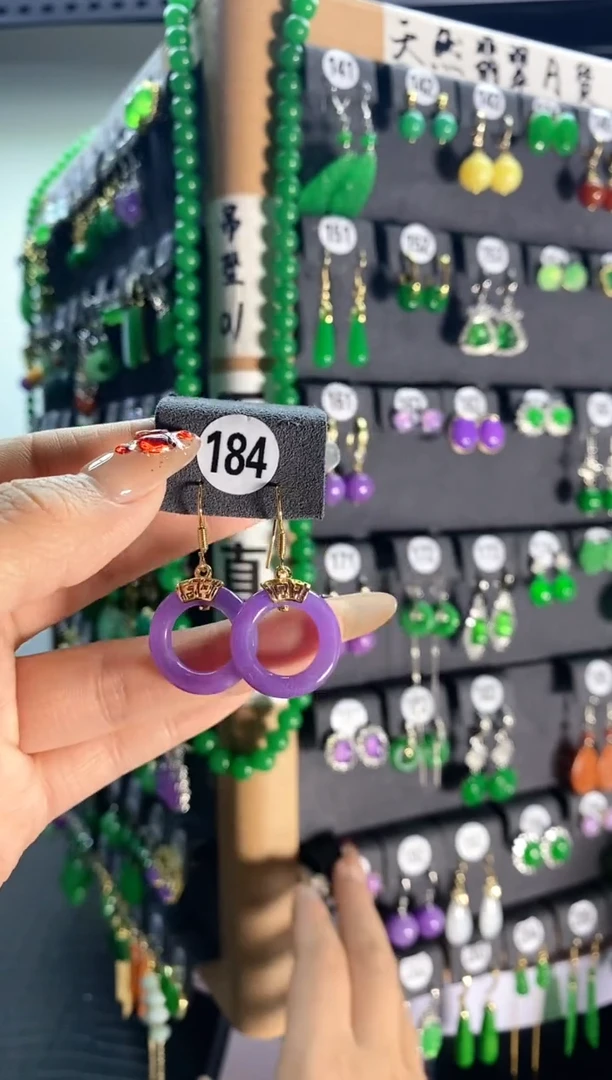 【闪购商品】翡翠耳饰银S925镶嵌184...