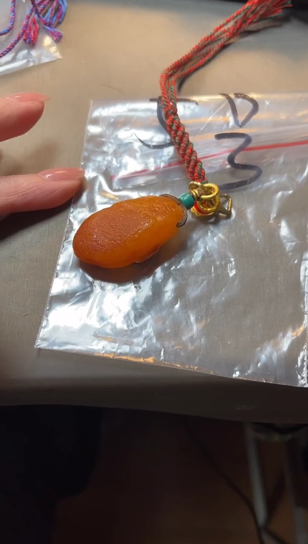 未镶嵌蜜蜡裸石花**期，五号