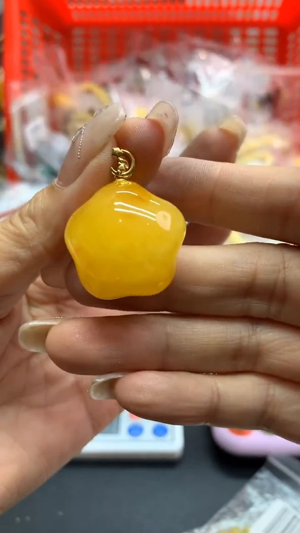 18K金镶嵌琥珀珠宝奇石2321