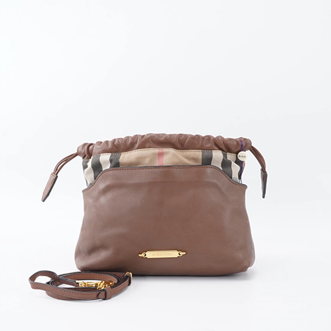 95新 BURBERRY/博柏利  【诗诗】条纹拼棕色斜挎包/BG23000445