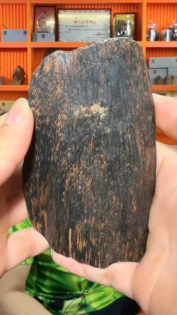 沉香手把件208号104g多样性发一