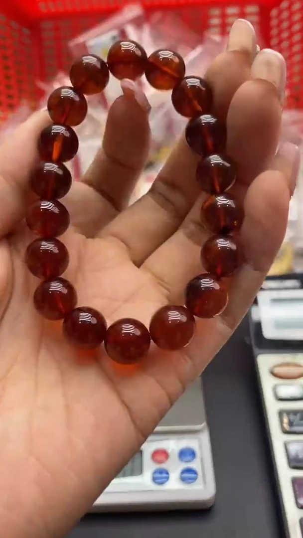 琥珀未镶嵌珠宝奇石305