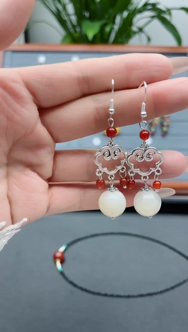 【闪购商品】玛瑙/玉髓耳饰银S925镶嵌8893变色珠大