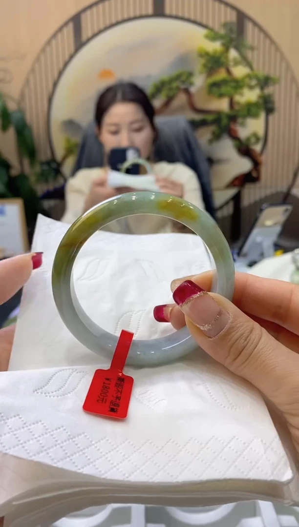 【闪购商品】翡翠手镯未镶嵌99903265