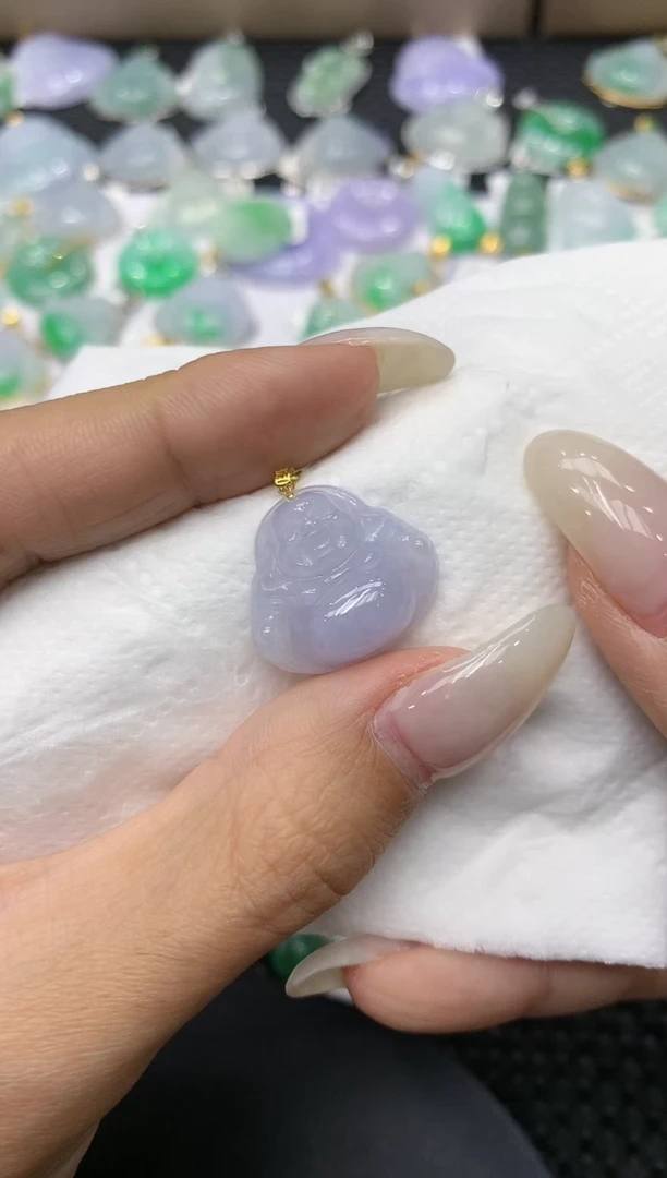 颈饰18K金镶嵌翡翠11111111111