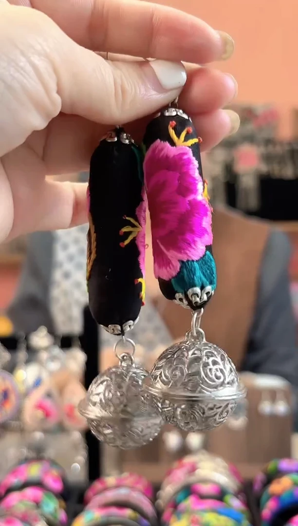 织绣艺枝独绣手工饰品253