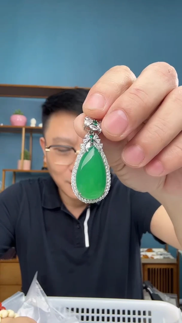 未镶嵌琥珀裸石17（有瑕介意勿拍）