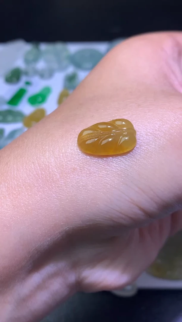 未镶嵌定制翡翠毛货