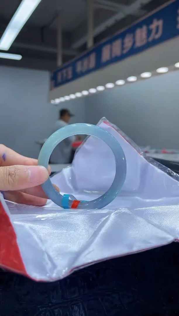 未镶嵌手镯翡翠手镯11