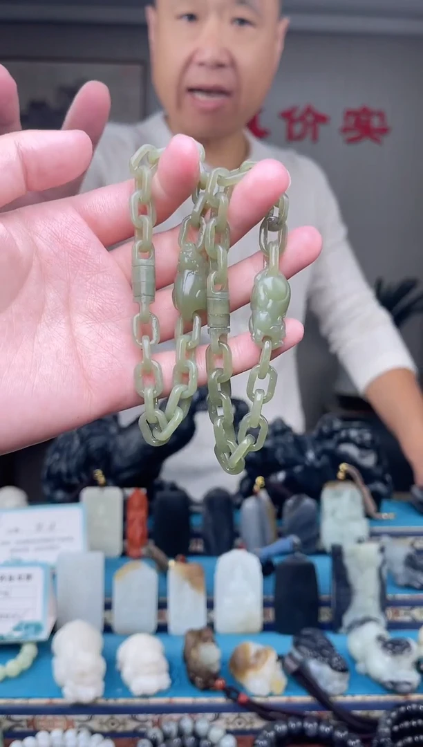 未镶嵌和田玉挂件多样性发 拍一发一