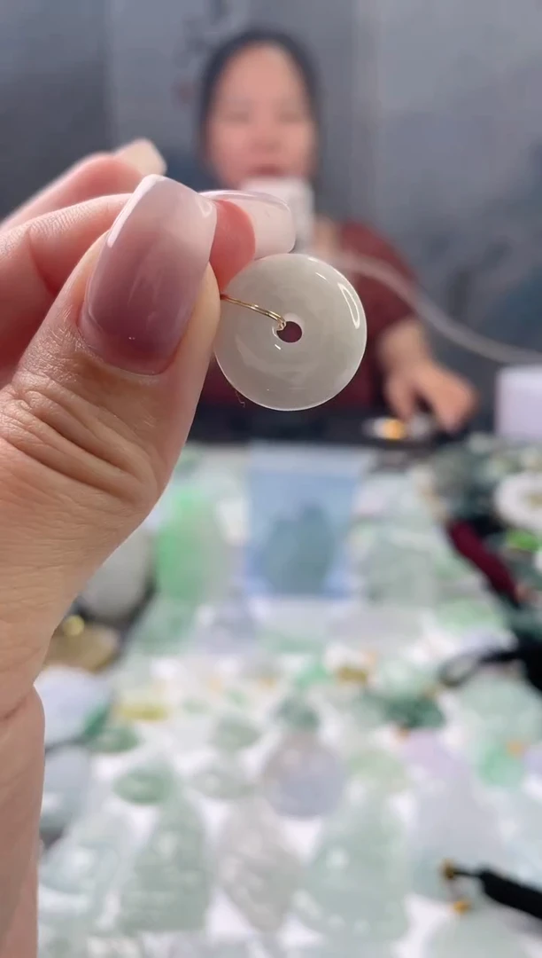 吊坠(不含链)未镶嵌翡翠1