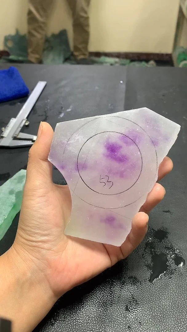 玉冰花色边角毛坯
