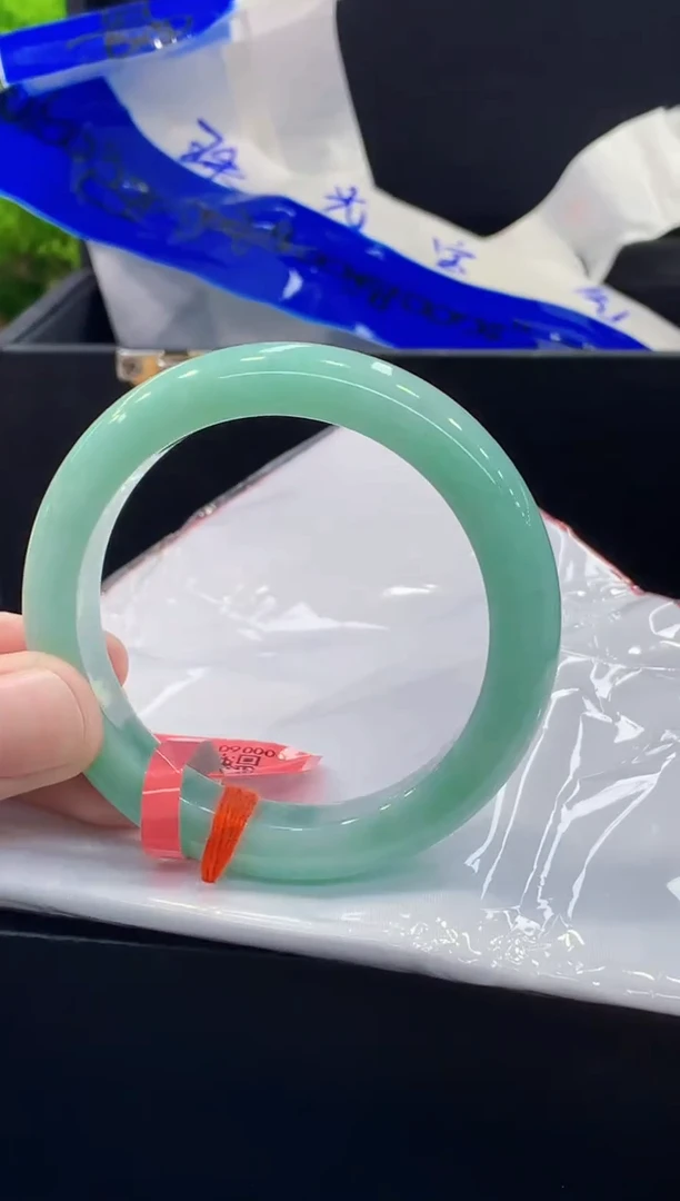 未镶嵌手镯翡翠翡翠手镯