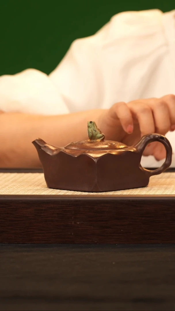 茶壶紫砂0520031504四方青蛙