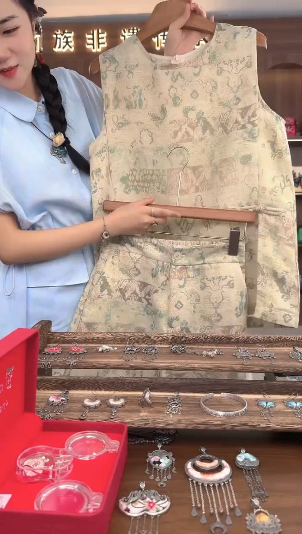 织绣扶光苗绣传承L7