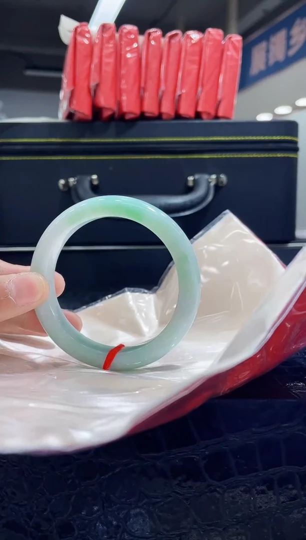 未镶嵌手镯翡翠12