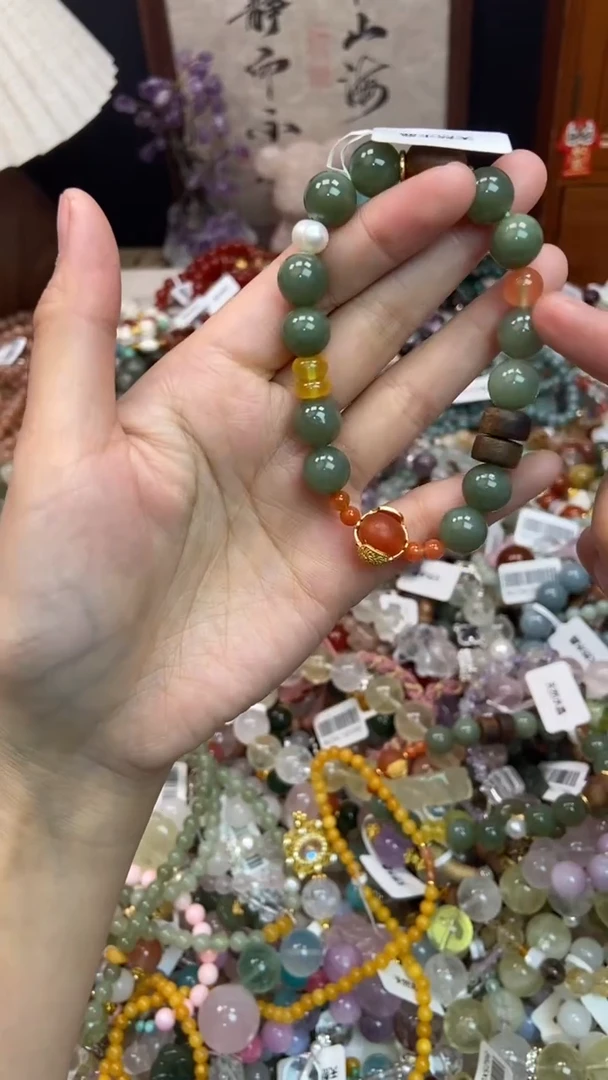 未镶嵌和田玉手饰200