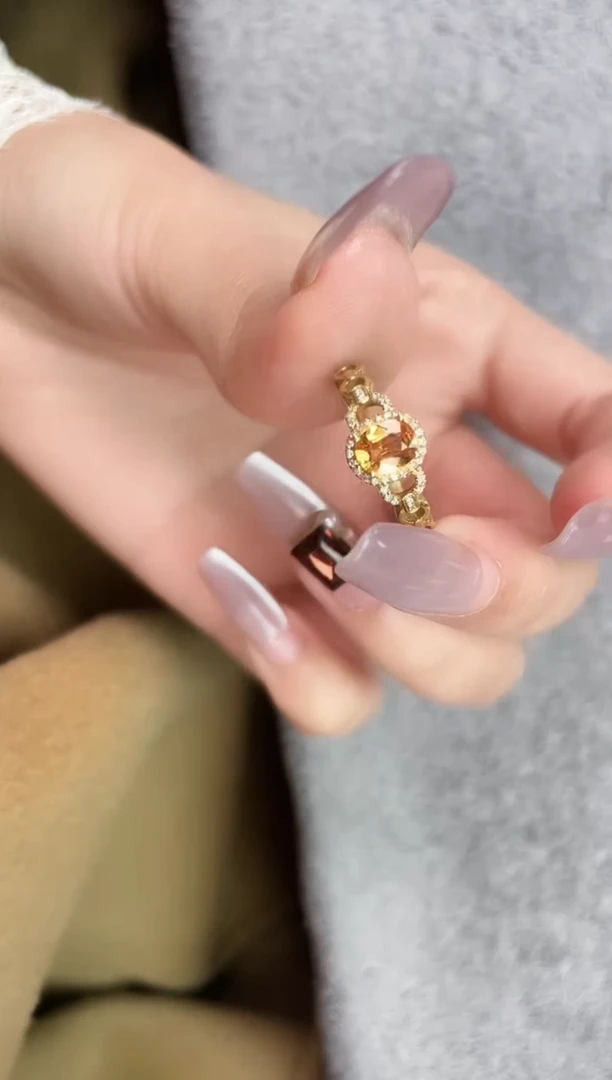 【闪购商品】石榴石（芬达石）戒指18K金镶嵌 