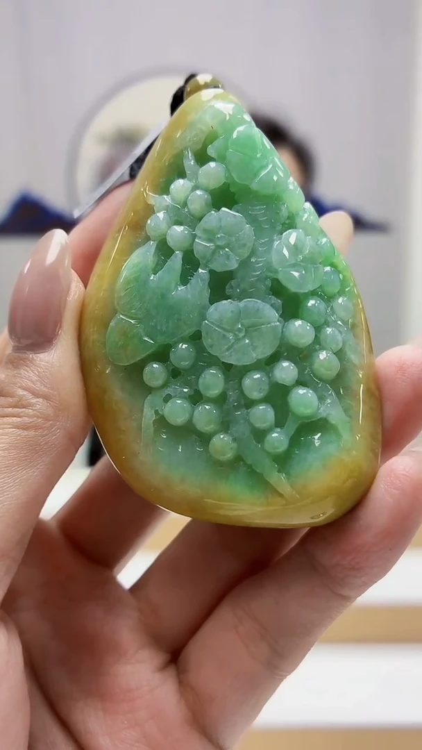 未镶嵌定制翡翠5160MM-毛货挂件76