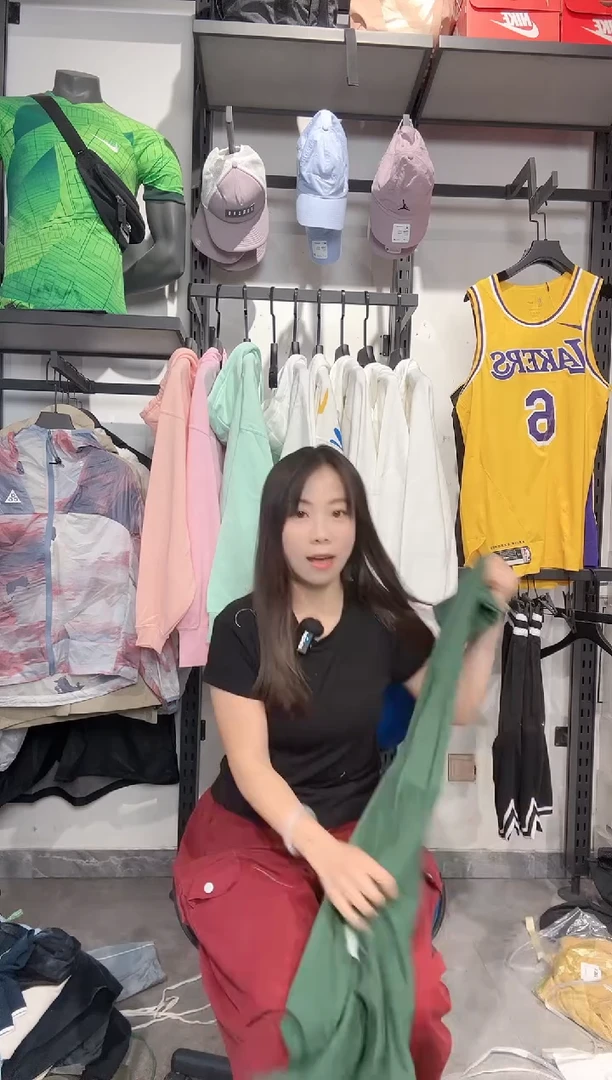 1226  编码 瑕疵款直播间过款为准 尺码