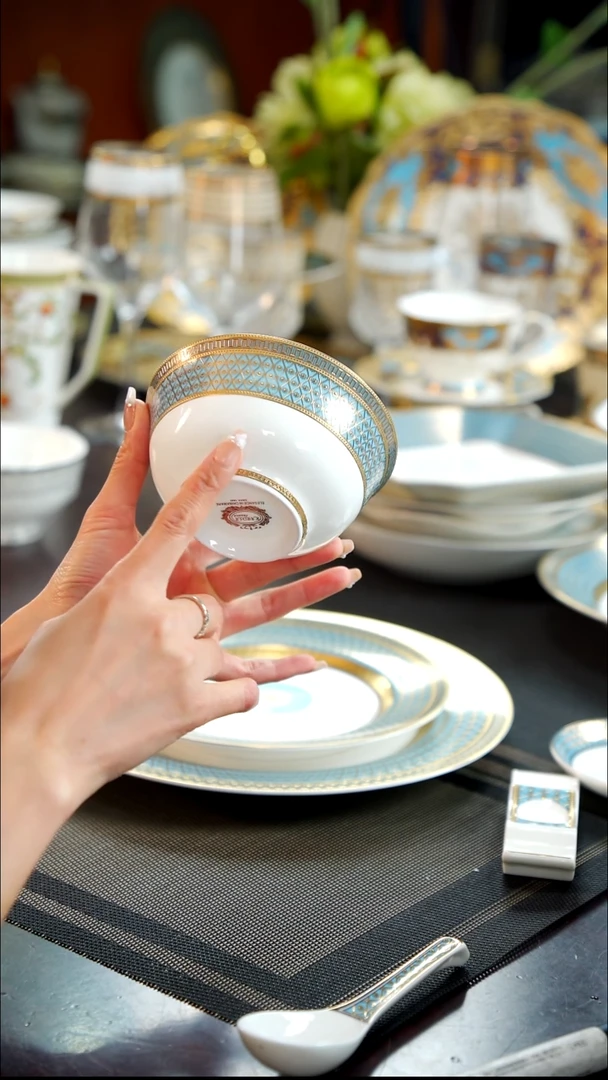 瓷片4.5英寸碗   1个