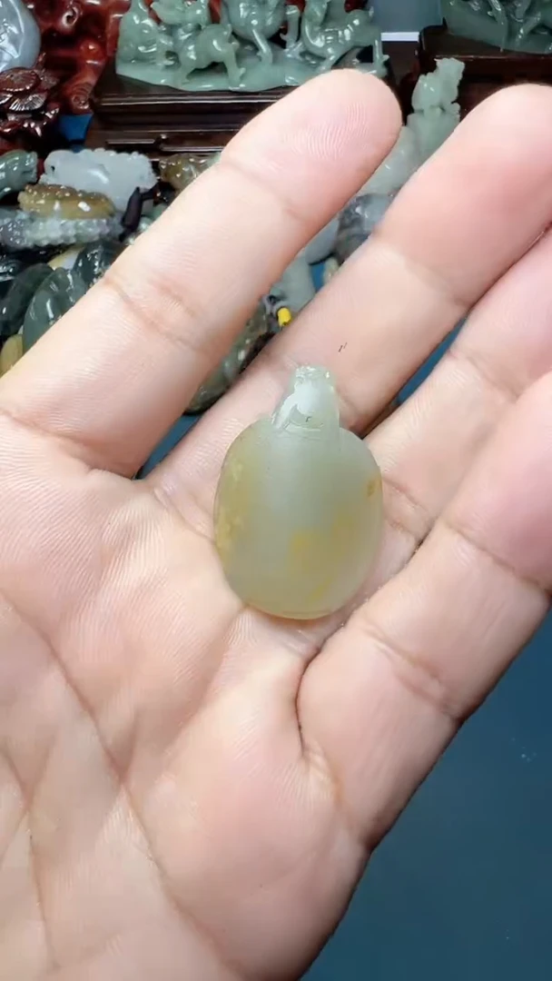 未镶嵌和田玉挂件-