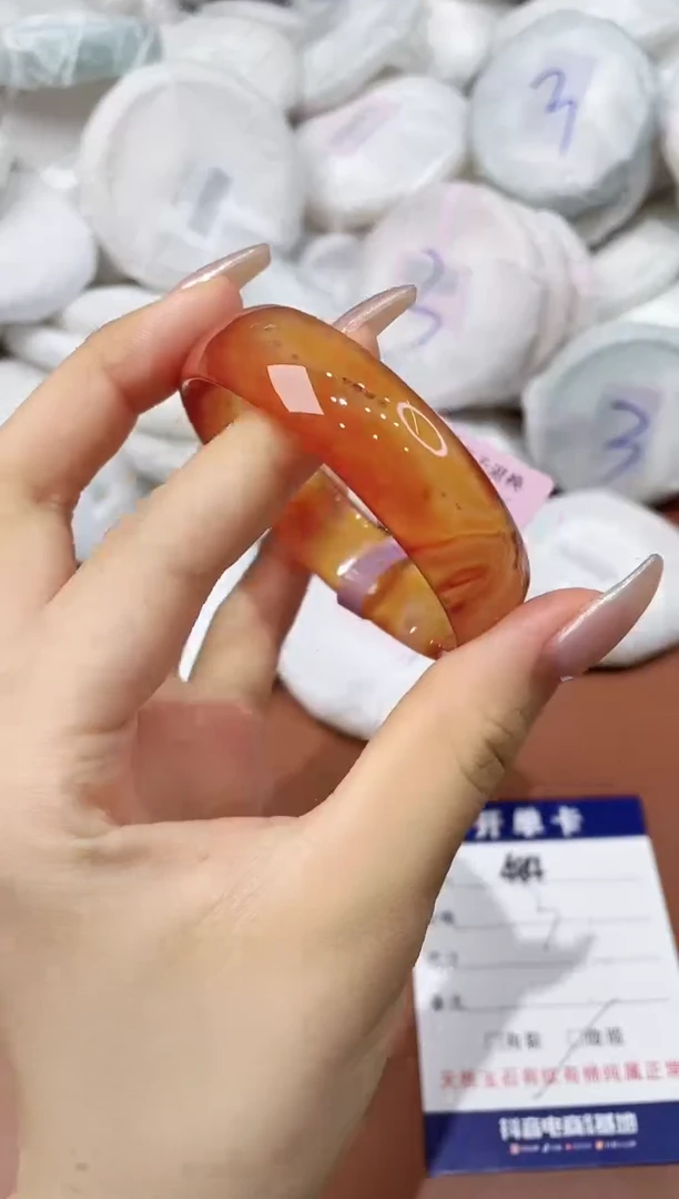 玛瑙/玉髓手镯未镶嵌484