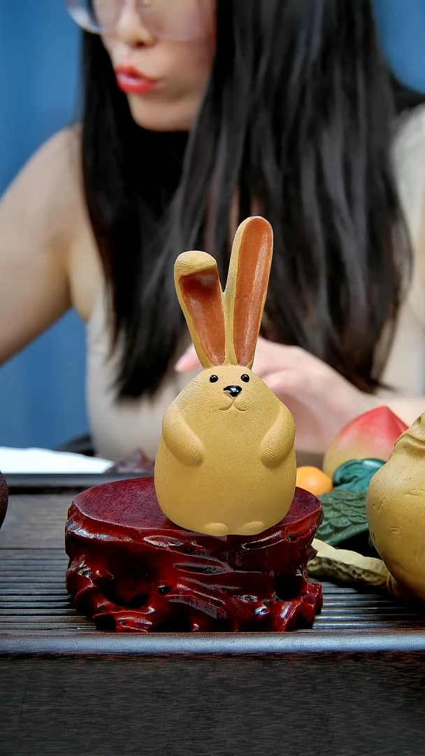 宜兴紫砂手工兔子