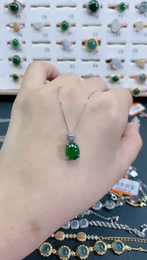 颈饰银S925镶嵌翡翠天然翡翠