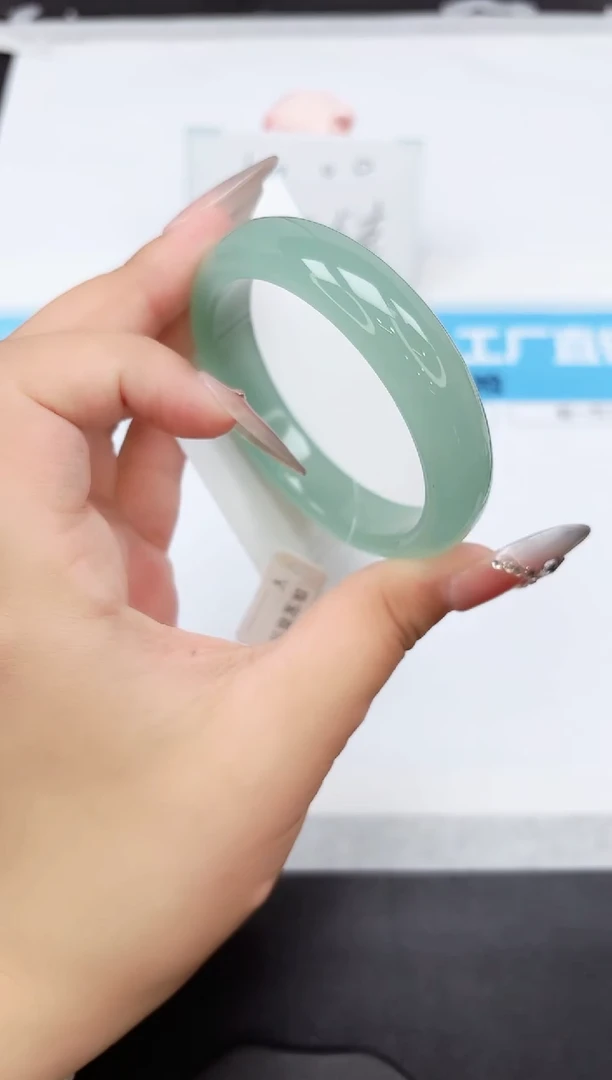 石英质玉手镯未镶嵌25-56.5