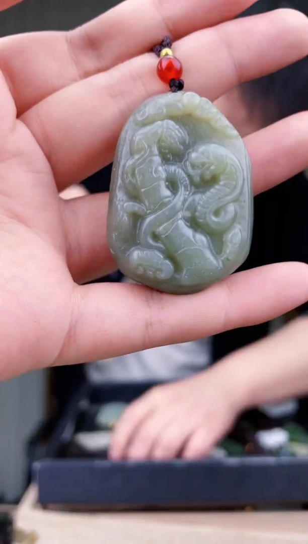 【闪购商品】和田玉挂件未镶嵌拍一发一，多样性发货！