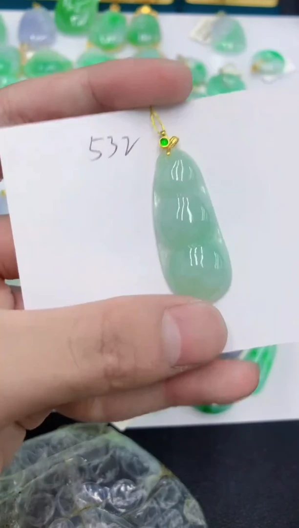 颈饰未镶嵌翡翠1111111