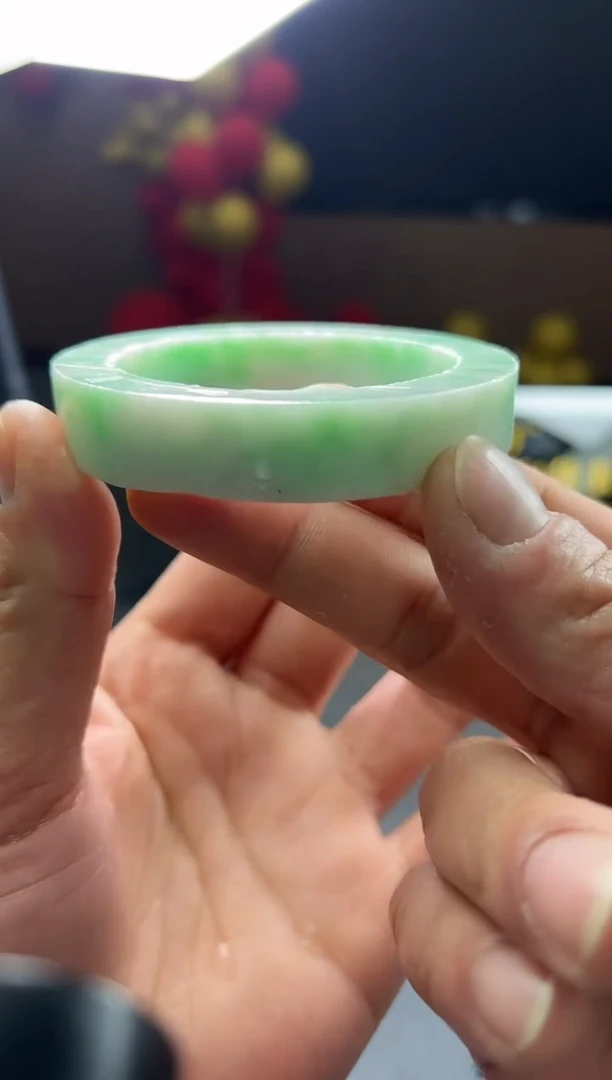 【闪购商品】定制翡翠手镯未镶嵌不退换