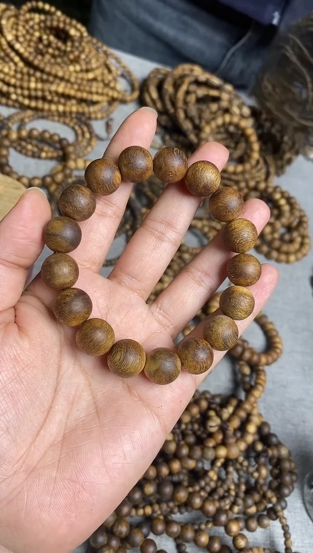 沉香手串原色1.3圆珠单圈手串多样性发一