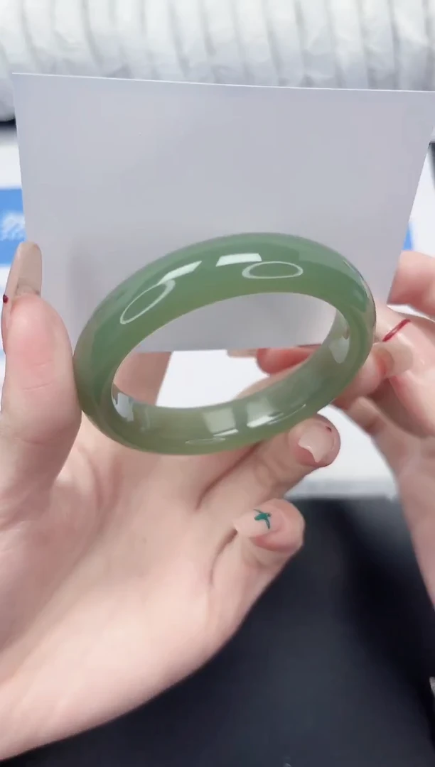 未镶嵌手镯石英质玉49-58.4QHS