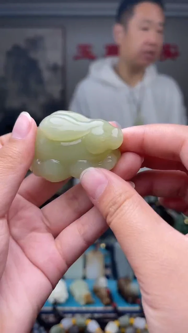 未镶嵌和田玉挂件1