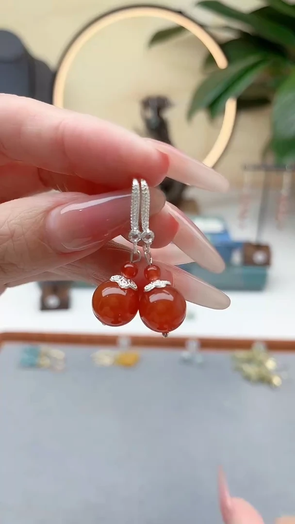 银S925镶嵌耳饰玛瑙/玉髓00红色2颗