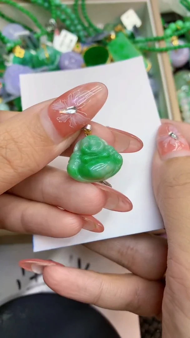 颈饰未镶嵌翡翠1