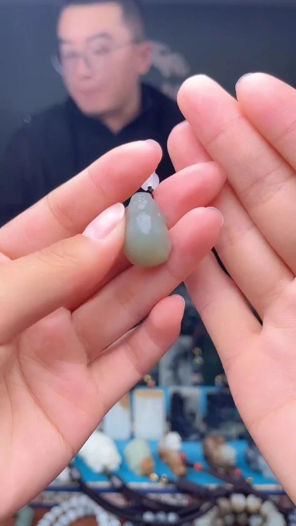 未镶嵌和田玉挂件多样性发 拍一发一