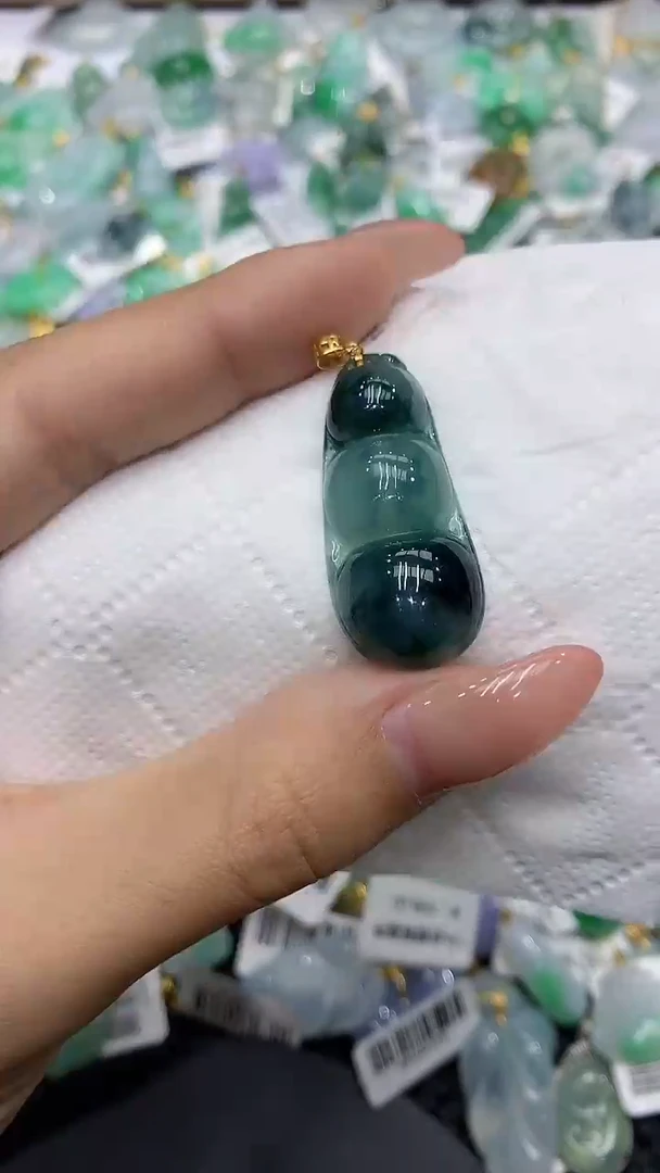 颈饰18K金镶嵌翡翠1111111