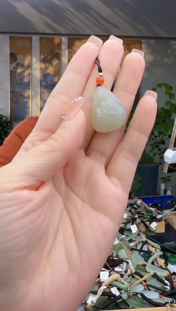 未镶嵌和田玉挂件拍一发一