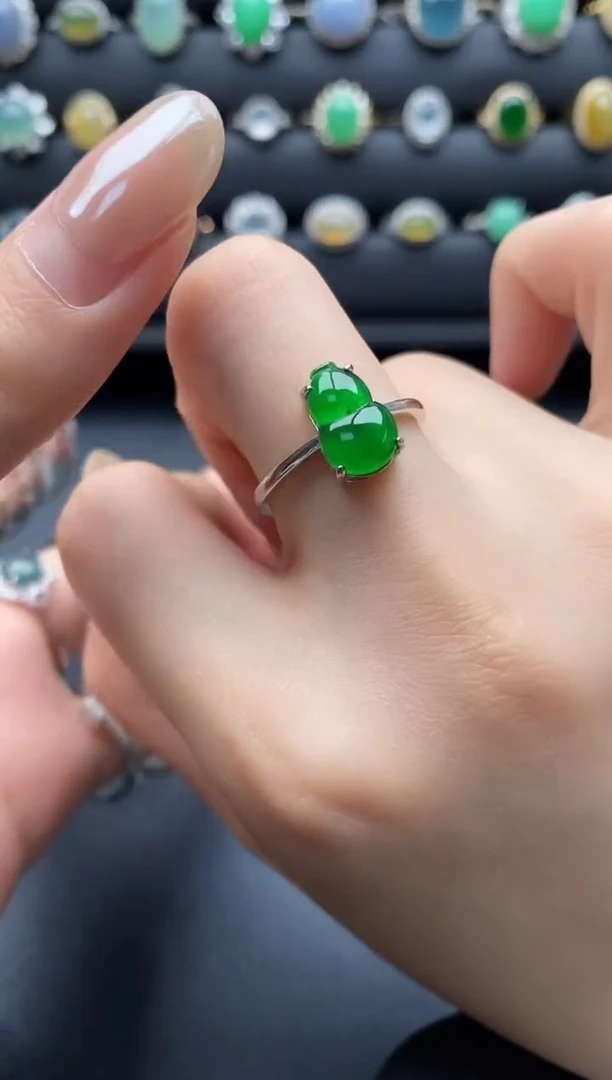 银S925镶嵌戒指翡翠一物一证一礼盒