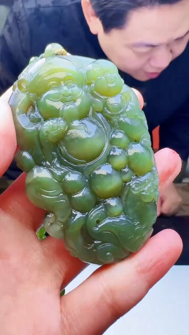 定制和田玉玉雕臻品馆天然和田玉（拍一发一）