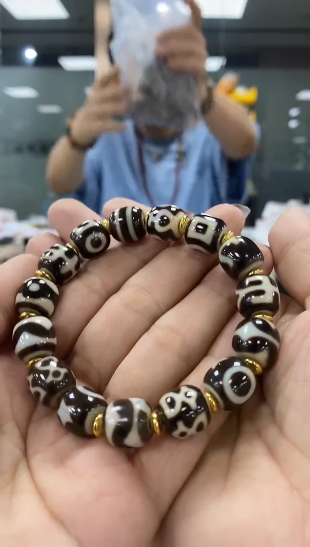 未镶嵌颈饰玛瑙/玉髓-0906 -46 颜色多样性发其一