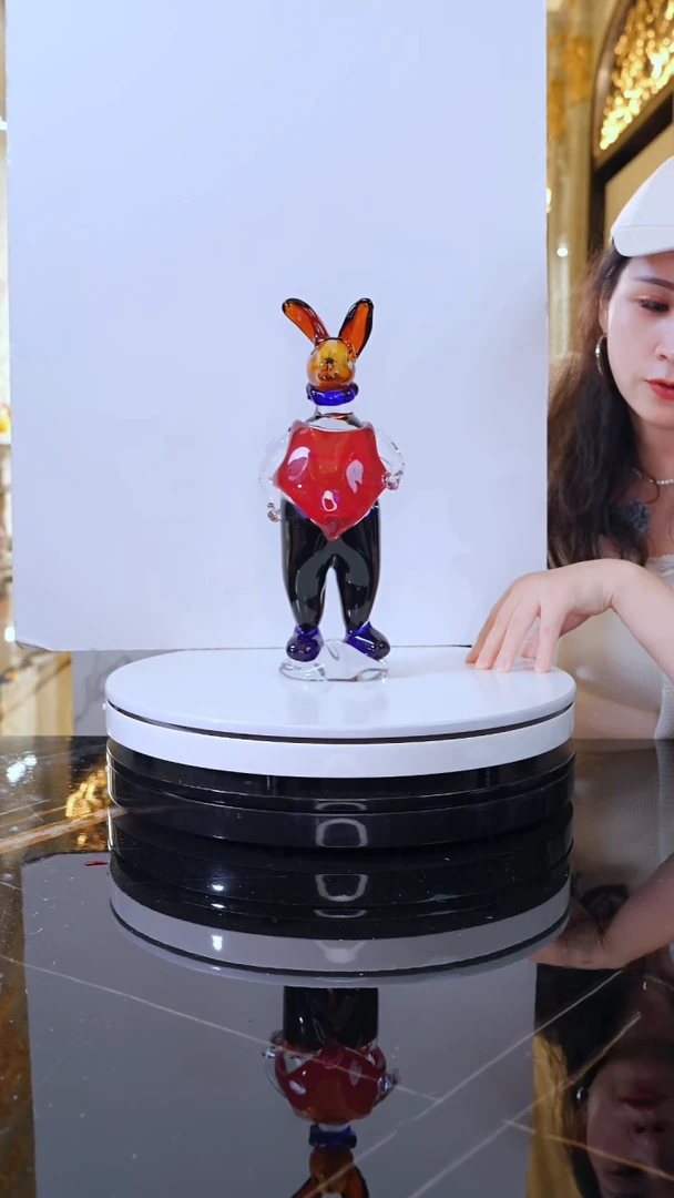 琉璃AJ1012760绅士兔艺术摆件