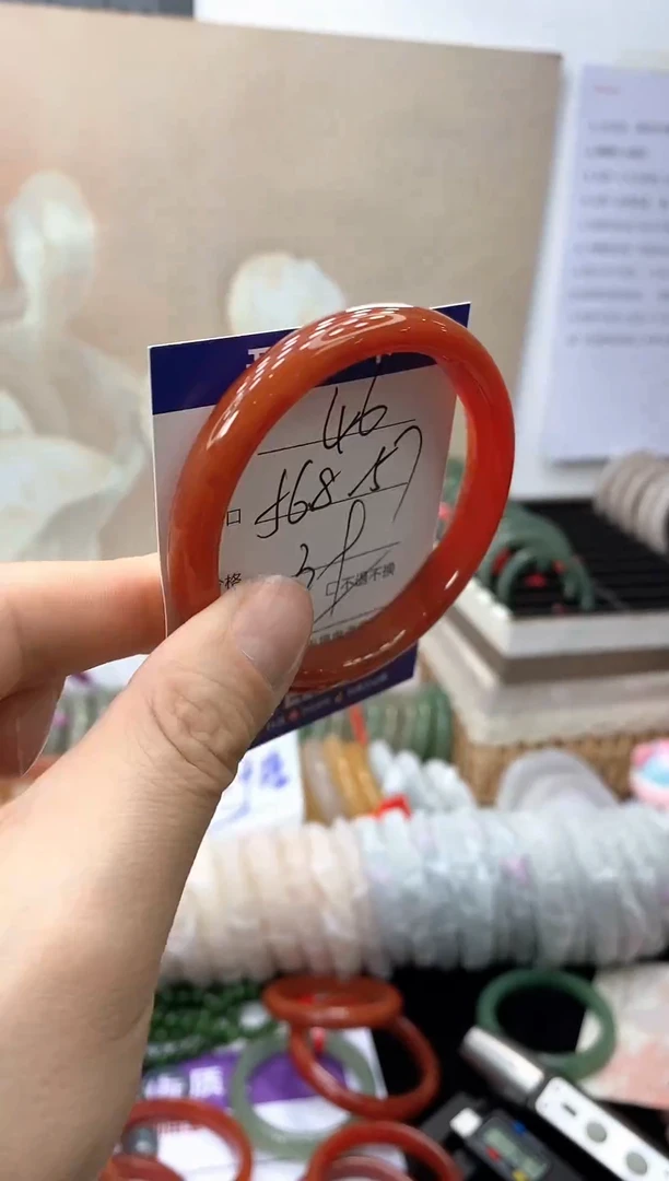 未镶嵌手镯石英质玉46
