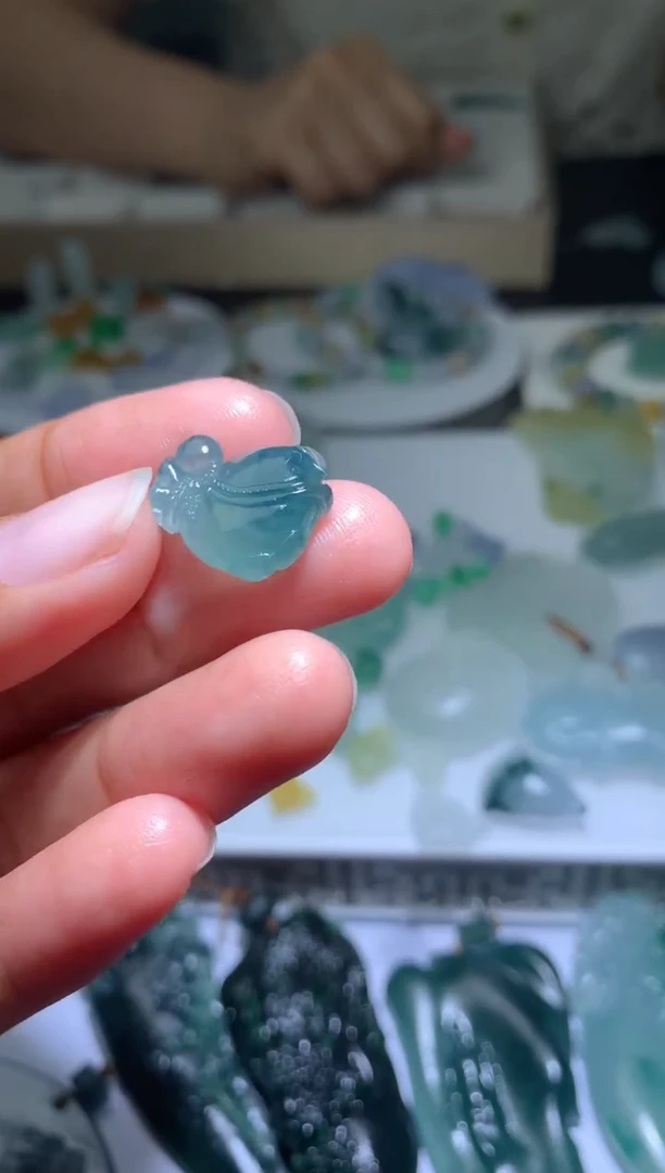 定制翡翠未镶嵌毛货