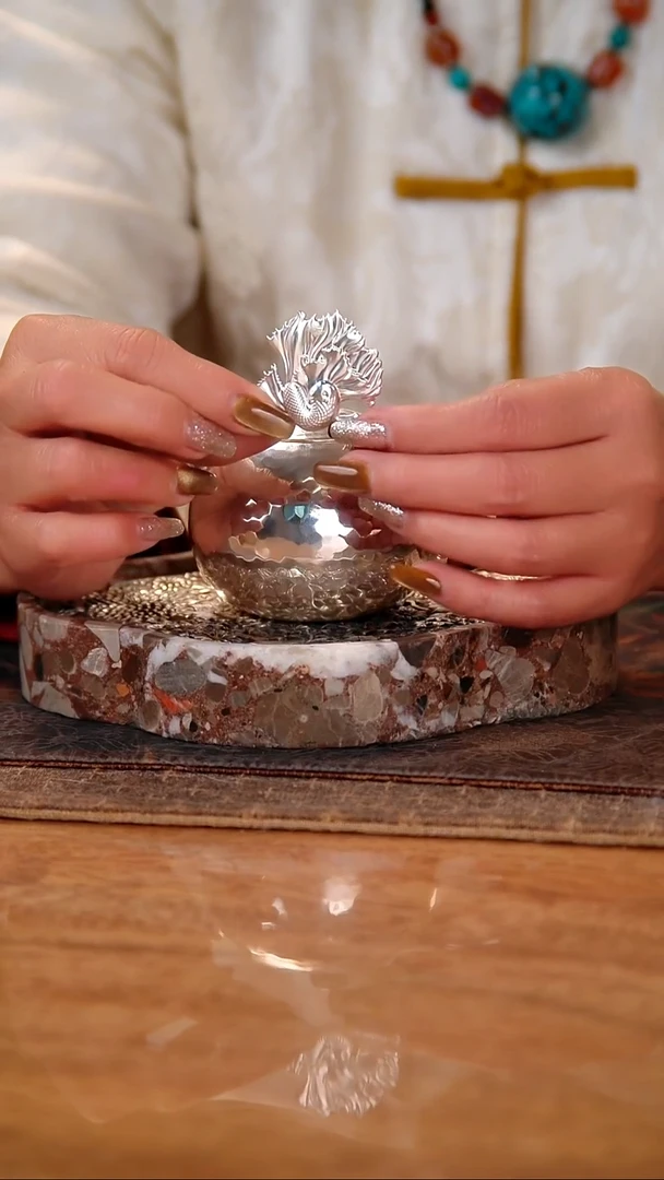 盛唐工坊 足银孔雀鱼