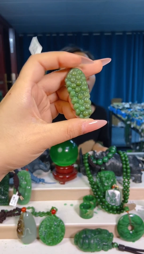 和田玉未镶嵌挂件1