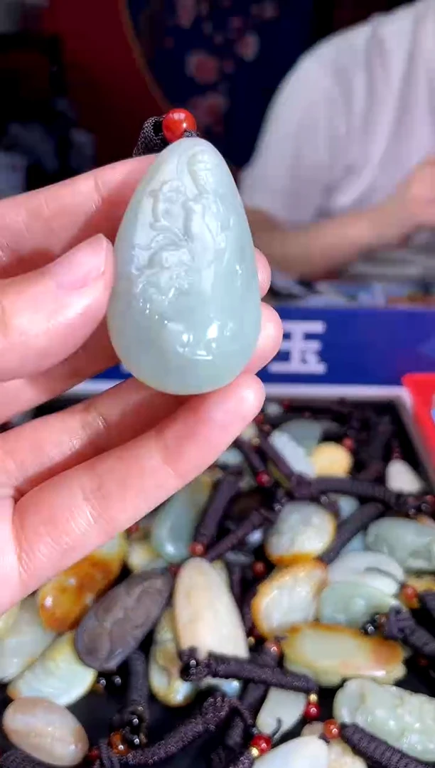 和田玉未镶嵌挂件1